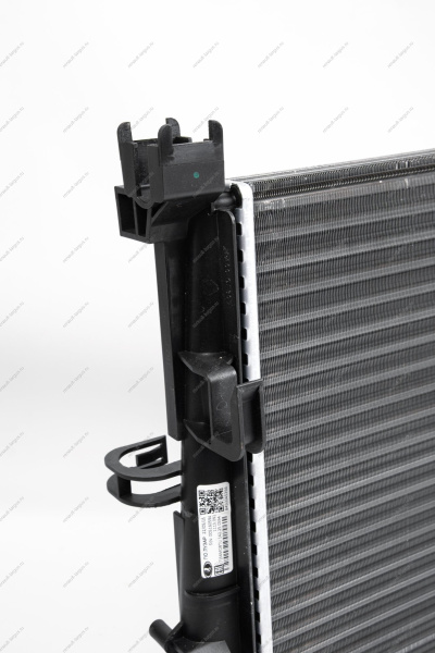 Радиатор охлаждения RENAULT Duster/Рено Дастер 2015- Renault