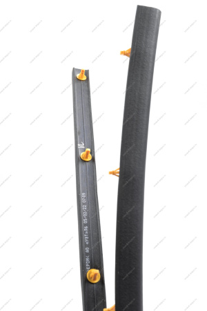 Уплотнитель LADA Vesta/ Xray порога нижний передней левой двери противопыльный Lada