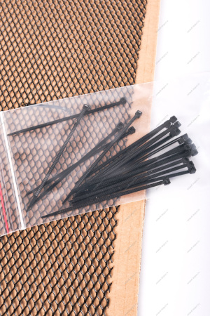 Защитная сетка радиатора LADA Vesta Cross,/SW Cross Дополнительное оборудование