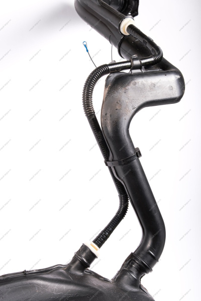 Бак топливный инжекторный пластик без ЭБН LADA Largus (р3м,р4м) ( без упаковки) Lada