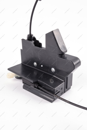 Замок передней двери левый LADA Vesta FL Lada