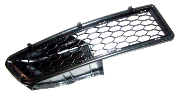 Решетка переднего бампера RENAULT Logan/Рено Логан до 2010 г правая Bodyparts
