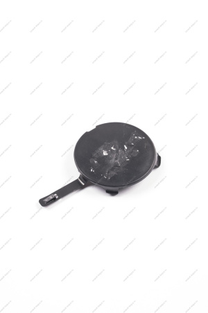 Заглушка окна переднего бампера LADA Largus/Лада Ларгус под буксир. крюк.191 крашеная Lada