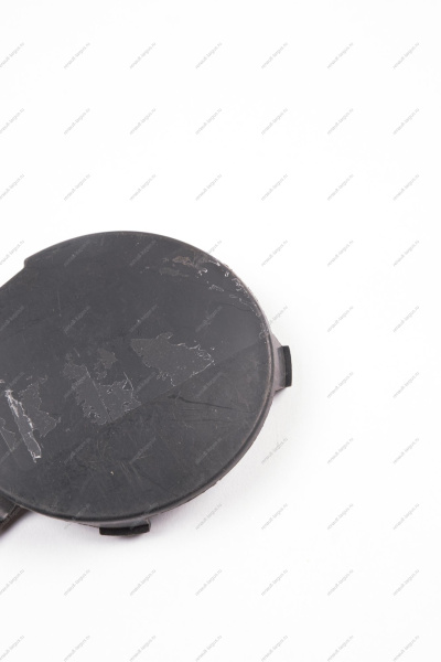 Заглушка окна переднего бампера LADA Largus/Лада Ларгус под буксир. крюк (под окраску) Lada