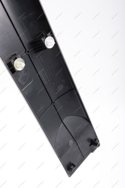 Молдинг двери задней левой LADA Largus/Лада Ларгус (без пистонов) Lada