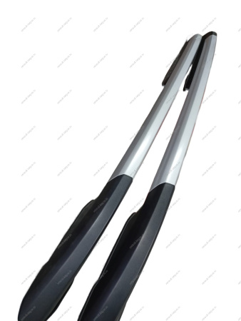 РОЗНИЦА Рейлинг правый новый RENAULT Duster II (СЕРЕБРИСТАЯ)( Царапины на покрытие ) Renault