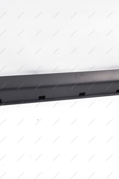 Облицовка LADA Largus Cross (FL) NEW порога правая (с клипсами) Lada