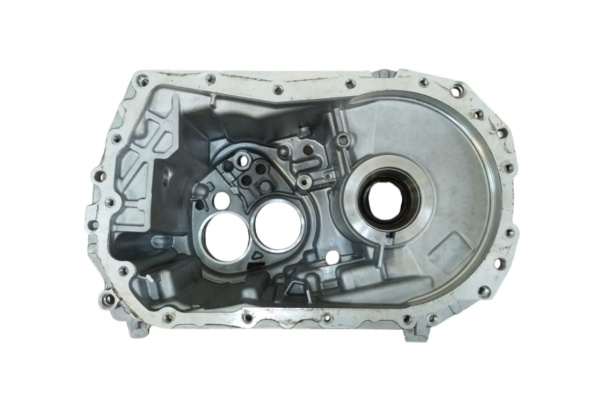 Картер коробки передач LADA Largus КПП-JR5 ( 8200934990) Renault