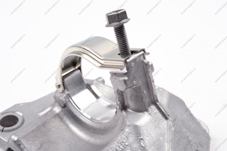 Кронштейн промежуточной опоры правого привода (вариатор) Lada Vesta/XRAY Renault