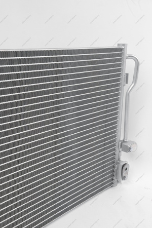 Болт крепления правой опоры подвески двигателя верхний М10* 84*1.5 Lada Vesta Lada