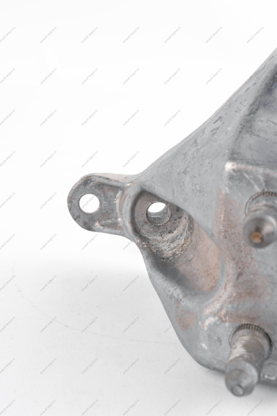 Кронштейн LADA XRAY/Largus левой опоры подвески двигателя (P4M,P4P-BVR5,BVI5) (2 шпильки) Lada