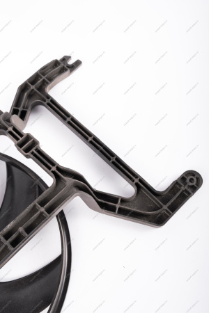 Вентилятор охлаждения с кожухом без кондиц. LADA Largus/Лада Ларгус Lada