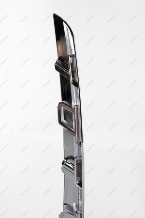 Молдинг переднего бампера верхний правый (хром) LADA Largus (FL) NEW Lada