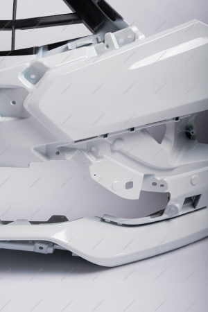 Бампер передний без отверстий под датчики системы парковки в цвет 221 Ледниковый (белый) LADA Vesta FL Lada