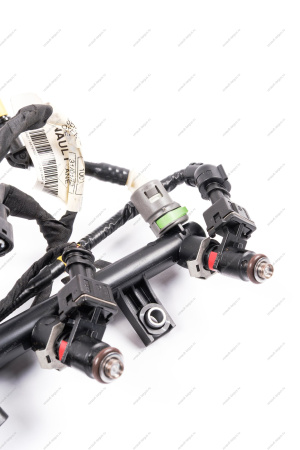 Рампа топливная LADA XRAY в сборе с форсунками 166007733R 4шт дв H4M к-т Renault