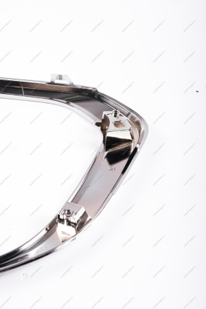 Молдинг переднего бампера нижний левый (хром) LADA Largus (FL) NEW Lada