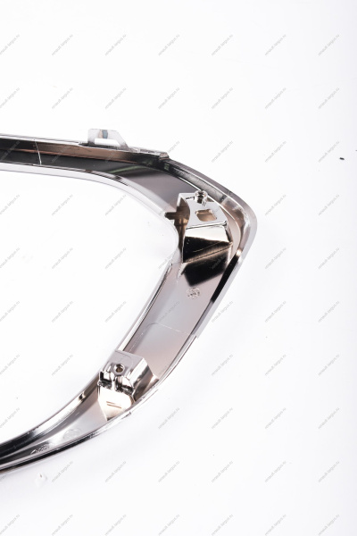 Молдинг переднего бампера нижний левый (хром) LADA Largus (FL) NEW Lada