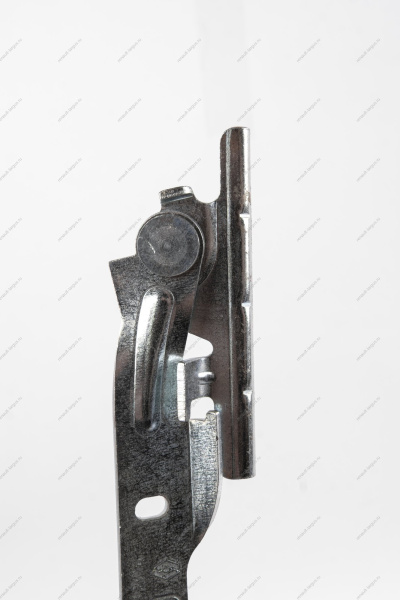 Петля капота левая LADA Largus/RENAULT Logan 04-13 Renault