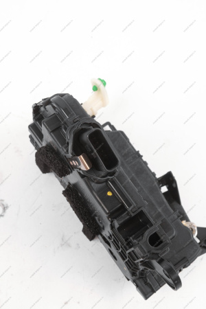 Замок электрический передней левой двери LADA XRAY Renault