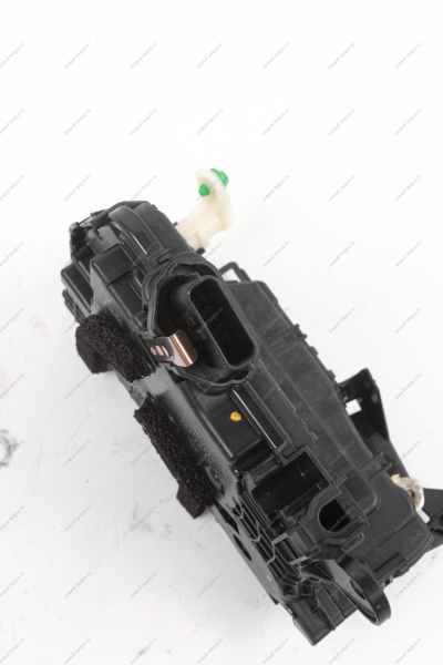 Замок электрический передней левой двери LADA XRAY Renault