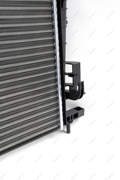 Радиатор охлаждения RENAULT Duster/Рено Дастер 2015- Renault