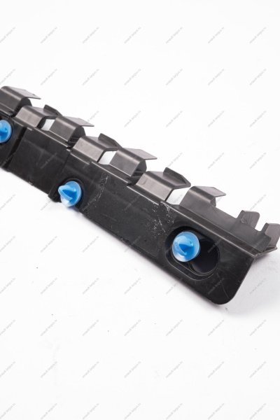 Кронштейн Lada LARGUS заднего бампера правый Renault