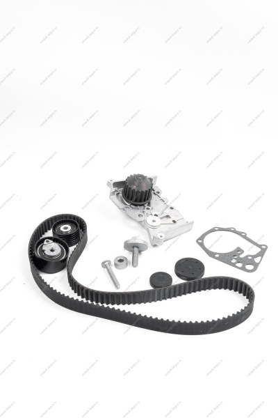 РОЗНИЦА Комплект новый ГРМ + 2 ролика +водяной насос Lada Largus/RENAULT Logan 16кл 105л.с. K4M Renault ( Повреждена оригинальная упаковка)