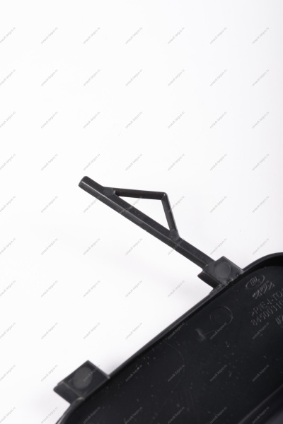 Крышка окна под переднюю буксирную проушину Lada Vesta SW Cross Lada