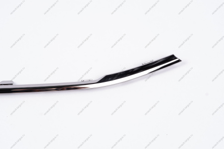 Молдинг решетки радиатора передний верхний левый (хром) Lada Vesta NG Lada