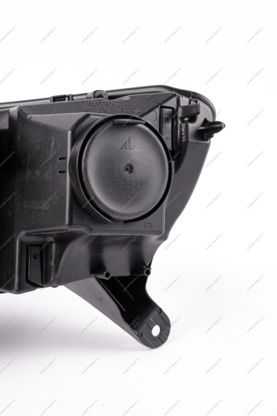 Фара правая LADA Largus (FL) NEW лампа H7 ORIGINAL Lada