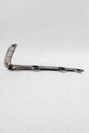 Молдинг переднего бампера верхний левый Lada Vesta SW Cross Lada