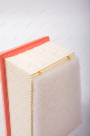 Фильтр воздушный LADA Largus 16кл /RENAULT Duster/Logan 2014- (элемент фильтрующий) 7701045724 Filtron