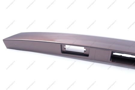 Накладка крышки багажника крашеная 496 ФАНТОМ Lada Vesta/ SW/ SW Cross (без отв. под камеру) Lada