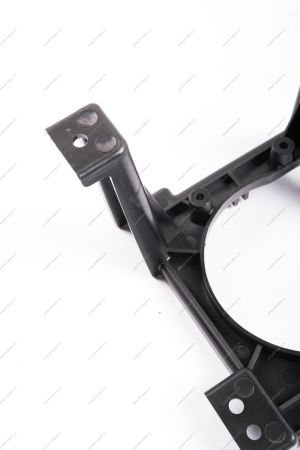 Кронштейн крепления противотуманной фары правый с 12,08,2019.Lada Vesta SW Cross /Cross седан Lada