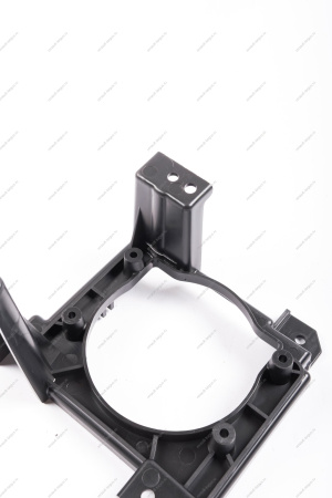 Кронштейн крепления противотуманной фары правый с 12,08,2019.Lada Vesta SW Cross /Cross седан Lada