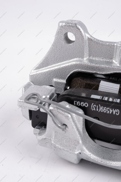 Суппорт передний правый в сборе Renault Logan II, Sandero (410016069R +2шт 410602581R) Renault