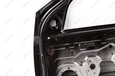 Дверь передняя правая (c отв. под молдинг ,без отверстия под личинку) в цвет 676 LADA Largus (FL) NEW Lada