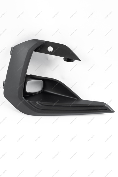 Облицовка ПТФ левая ( с отв. под парктроник) LADA Vesta SW Cross FL Lada