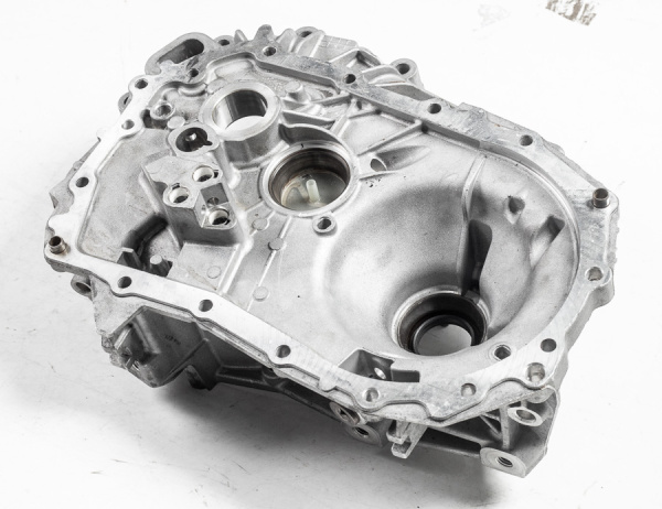 Картер сцепления КПП JR5-549 (BVM5-JR5/K4M,K7M) Lada Largus Renault