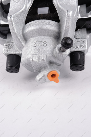 Суппорт передний правый (+2шт. тормозн. колодки 410602581R) Renault Logan II, Sandero II Renault